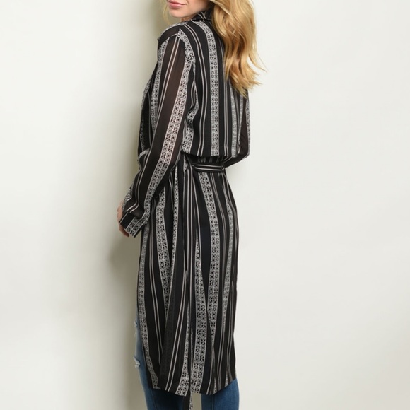 CLEARANCE ‼️BLACK WHITE STRIPES - Kimono - Picture 3 of 3